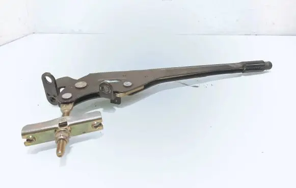 Handbrake/parking brake lever assembly