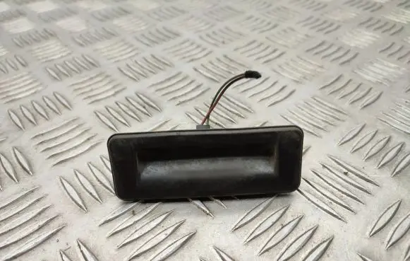 Tailgate opening switch