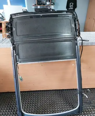 Nissan Qashqai Sunroof frame 