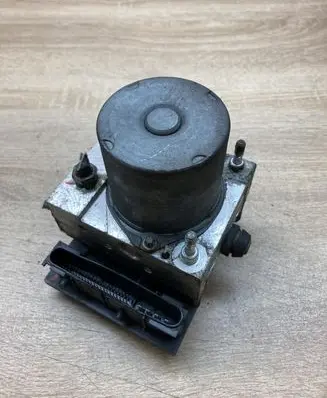 Toyota Corolla Verso AR10 ABS Pump 445400F020 0265234222