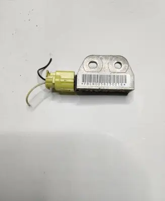 Nissan X-Trail T30 Airbag deployment crash/impact sensor FBCN0058230016