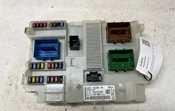 Volvo V60 Fuse module CG9T14C256FA 31314511AB