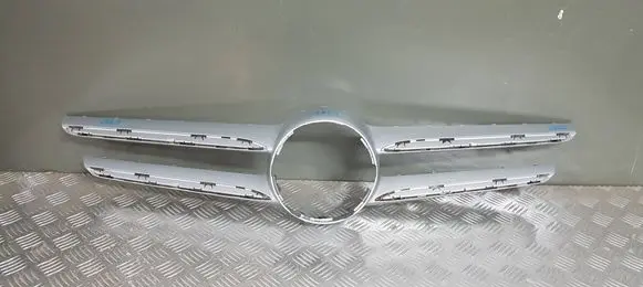 Mercedes-Benz B W246 W242 Front grill A2468880173