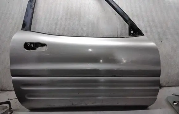 Toyota RAV 4 (XA10) Front door