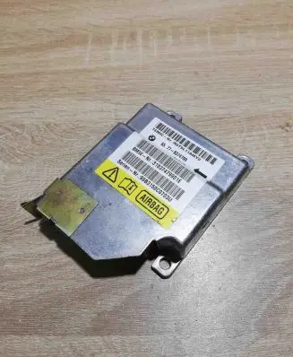 BMW 5 E34 Airbag control unit/module 8374799