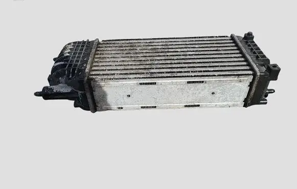 Citroen C5 Intercooler radiator 9657073480