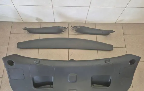 Hyundai i30 Tailgate trim