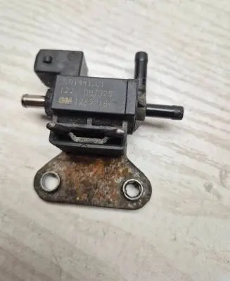 Opel Insignia A Vacuum valve 08T329 12632186 C144101