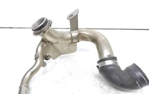 BMW 5 E60 E61 Engine coolant pipe/hose EK3014958 04012007