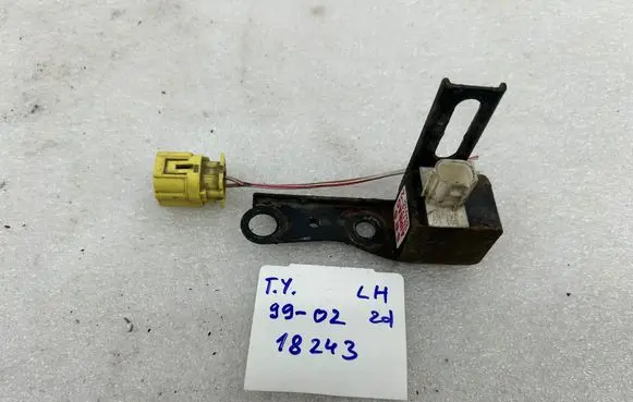 Toyota Yaris Airbag deployment crash/impact sensor 8917452010 NR2