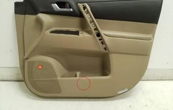 Toyota Highlander XU40 Front door card panel trim 67777-X1T02