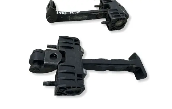Peugeot 508 Front door check strap stopper