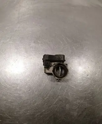 Volkswagen PASSAT B6 Throttle valve 03G128063B