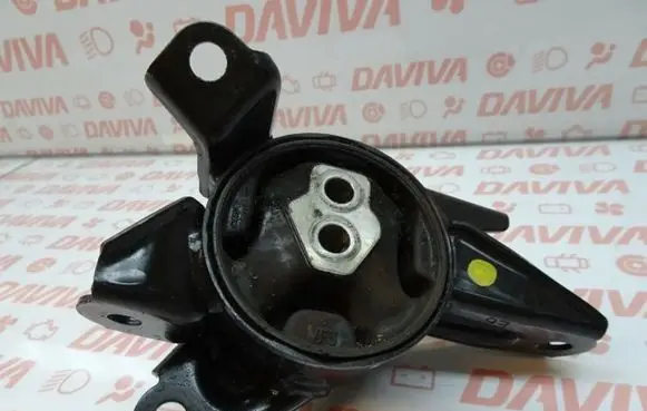 Engine mounting bracket