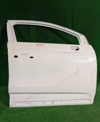 Opel Crossland X Front door