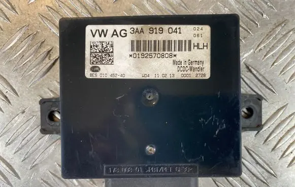 Volkswagen PASSAT B7 Power management control unit 3AA919041 8ES01045240 0192570808