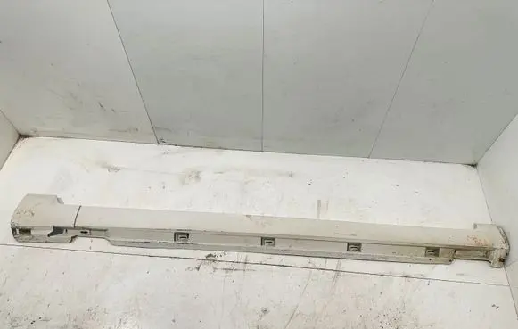 Volkswagen PASSAT B7 Sill 