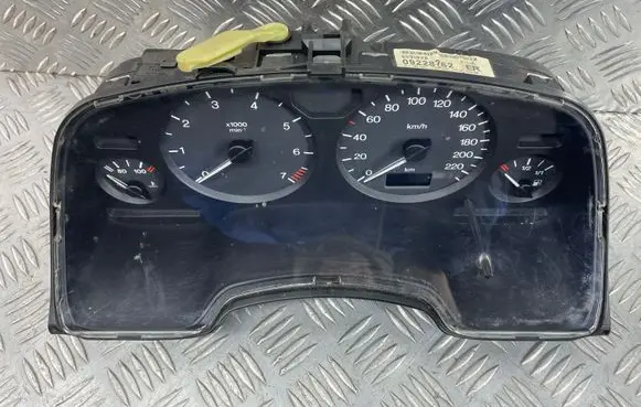 Opel Zafira A Speedometer (instrument cluster) 09228762