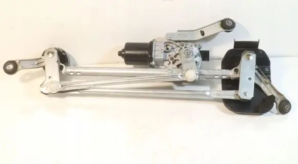 Infiniti Q50 Front wiper linkage and motor 8405C043