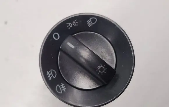 Volkswagen Polo IV 9N3 Light switch 6Q0941531C