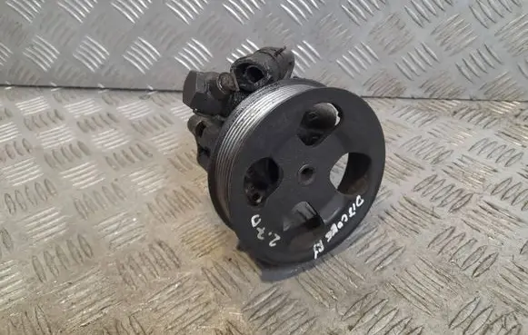 Land Rover Discovery 3 - LR3 Power steering pump 0070098AD
