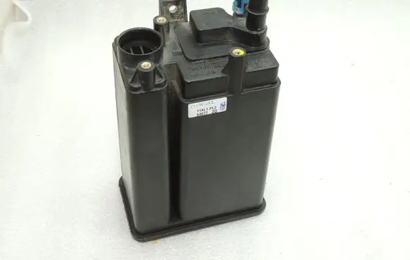 Suzuki SX4 Active carbon filter fuel vapour canister 1856080J00