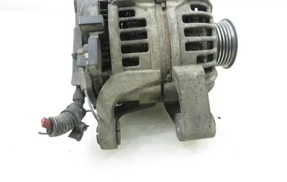 Opel Corsa C Generator/alternator 0124225041 24437119XK