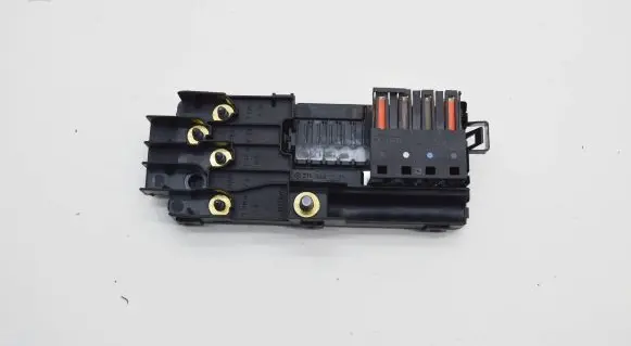 Mercedes-Benz ML W164 Fuse box set A2115452601 10855286