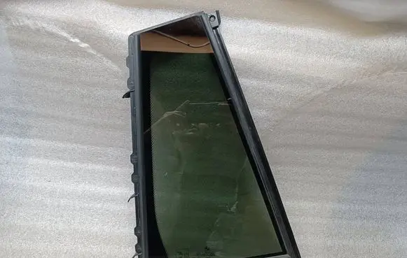 BMW X3 G01 Rear vent window glass 7410056 51357410056