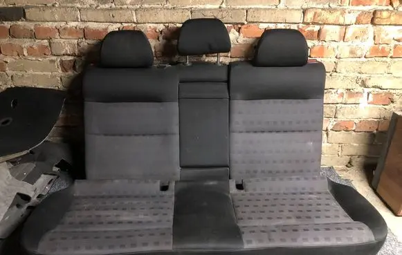 Volkswagen PASSAT B5 Second row seats 