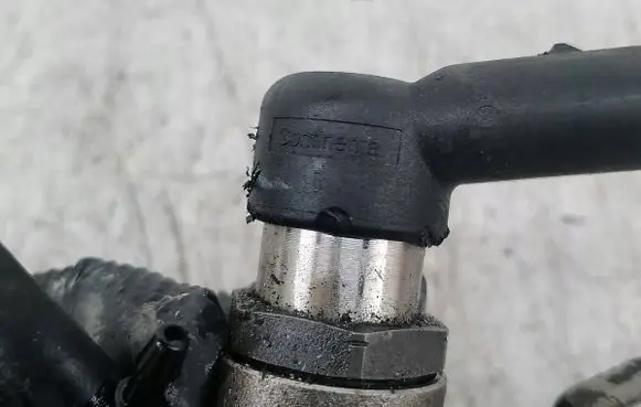 Citroen C1 Fuel injector A2C59511612