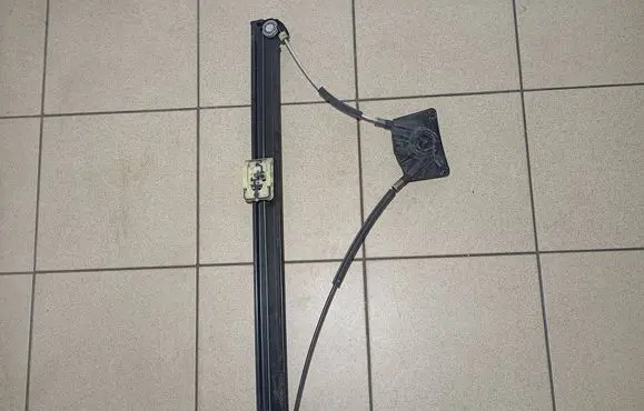Volkswagen Crafter Front window lifting mechanism without motor 7C0837461A