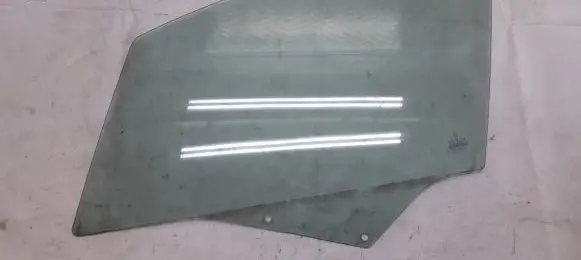 Peugeot 307 Front door window glass four-door 