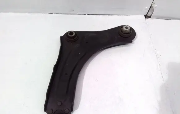 Renault Megane III Front lower control arm/wishbone