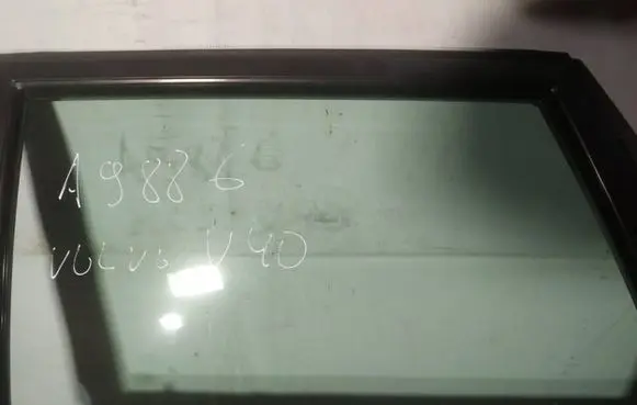 Volvo S40, V40 Rear door window glass as2