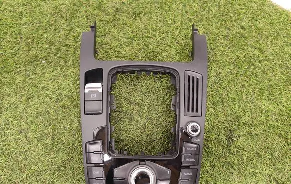Audi A5 Sportback 8TA Head unit multimedia control 8T0919611 900255620000 001122257