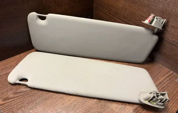 Renault Trafic III (X82) Sun visor ITGCV9 964011382R