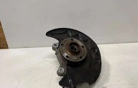 Skoda Superb B8 (3V) Front wheel hub 5Q0407257