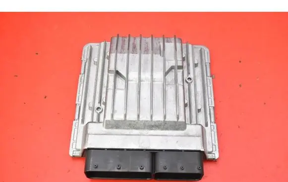 BMW 7 F01 F02 F03 F04 Engine control unit/module ECU 7621178