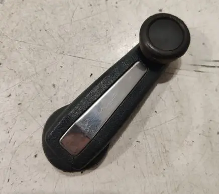 BMW 5 E28 Front door window winding handle 