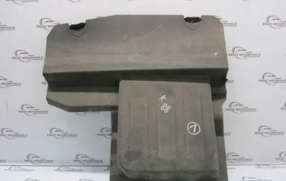 Land Rover Freelander 2 - LR2 Battery box tray cover/lid 
