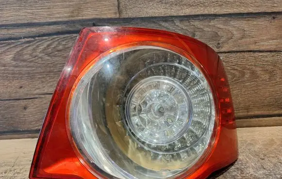 Volkswagen Jetta V Rear/tail lights 1K5945096G 983132