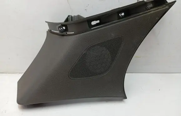 Porsche Macan (95B) (D)pillar trim (top) 95B867245