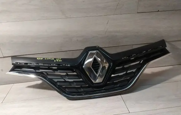 Renault Captur Front bumper upper radiator grill 623109707R