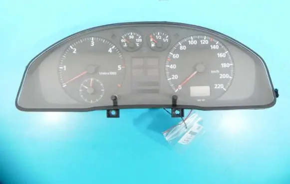 Audi A4 S4 B5 8D Speedometer (instrument cluster) 8D0919035A IMPRK1012037