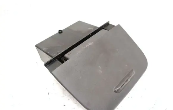 Volvo S70 V70 V70 XC Car ashtray 9158408