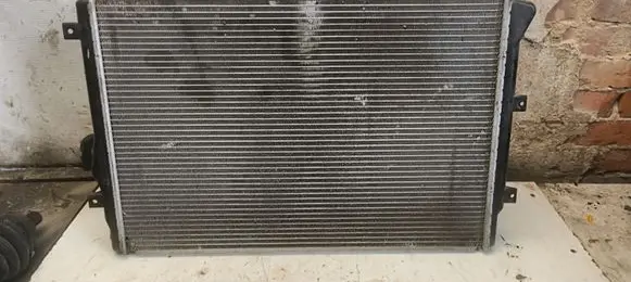 Seat Leon (1P) Coolant radiator 