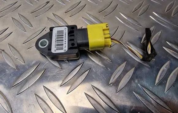 Mercedes-Benz A W169 Airbag deployment crash/impact sensor A1968202226