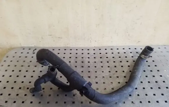 Volkswagen Transporter - Caravelle T4 Engine coolant pipe/hose 044121101L