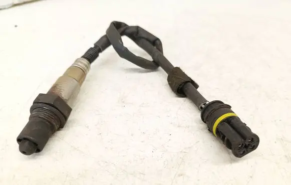 Mercedes-Benz E W210 Lambda probe sensor 0015408017